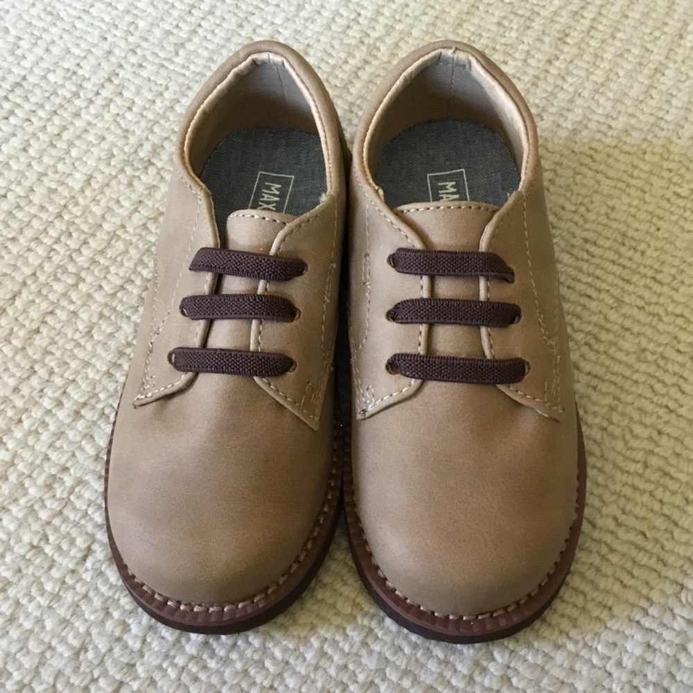 Classic Kids Dress Oxfords in Tan by MAXX